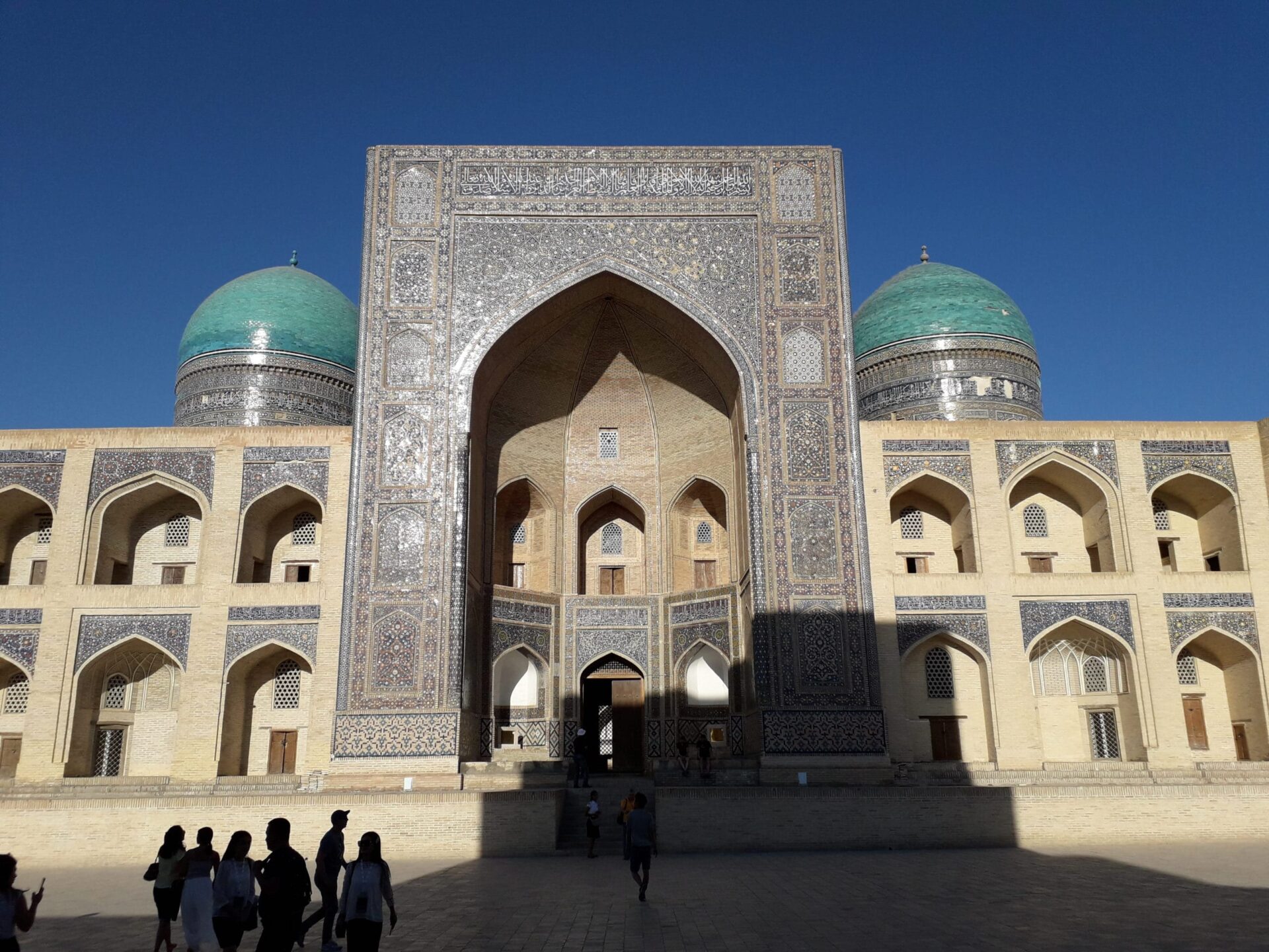 “Uzbekistan – crossroads of roads and civilizations: empires, religions 